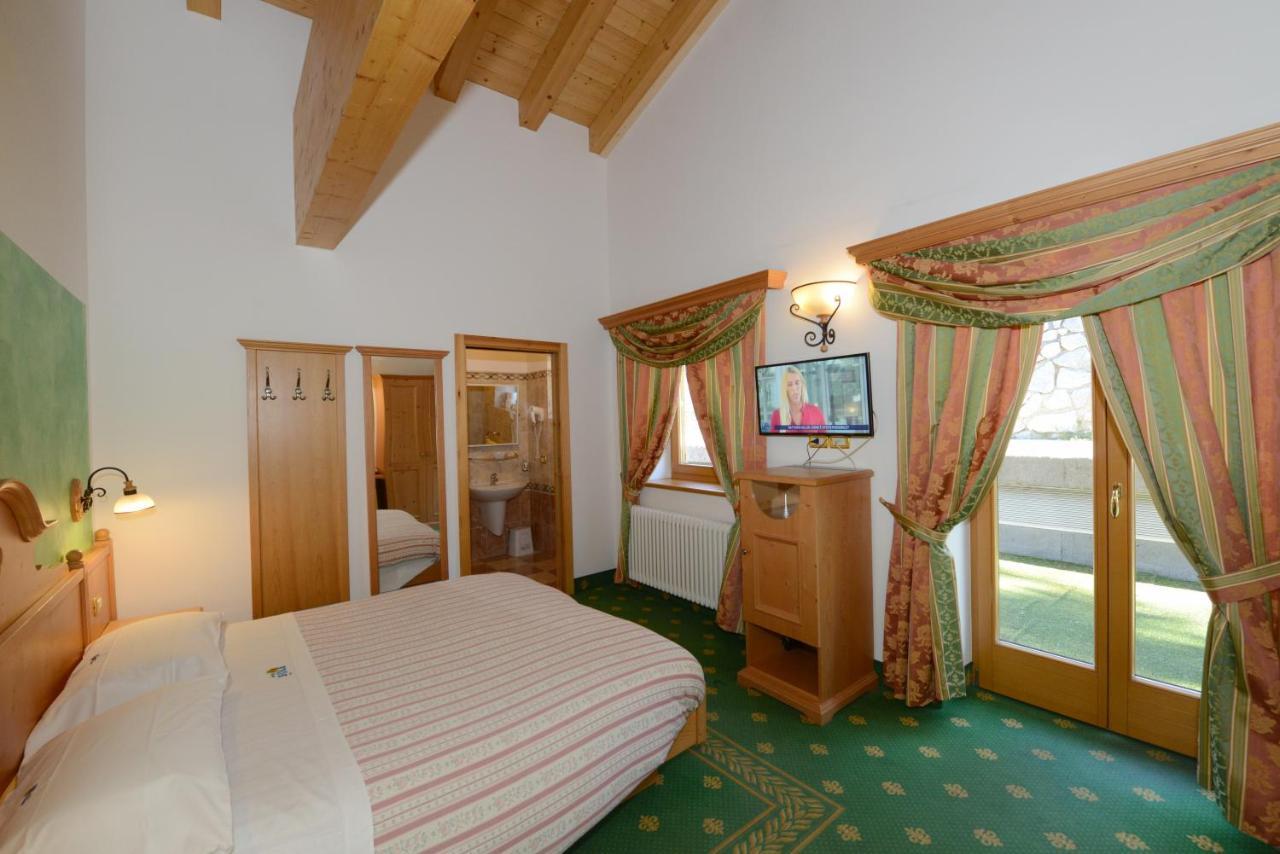 Hotel Sole Tonalepass